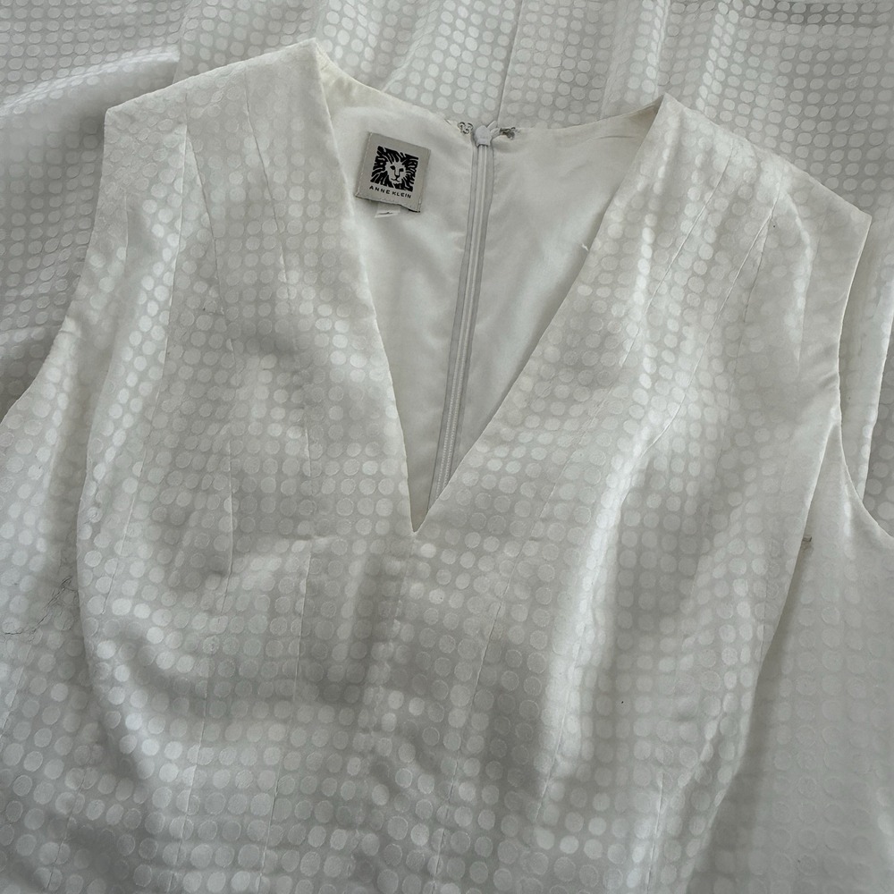 Anne Klein White V Neck Dress Polka Dot Swing Dress Size 4
